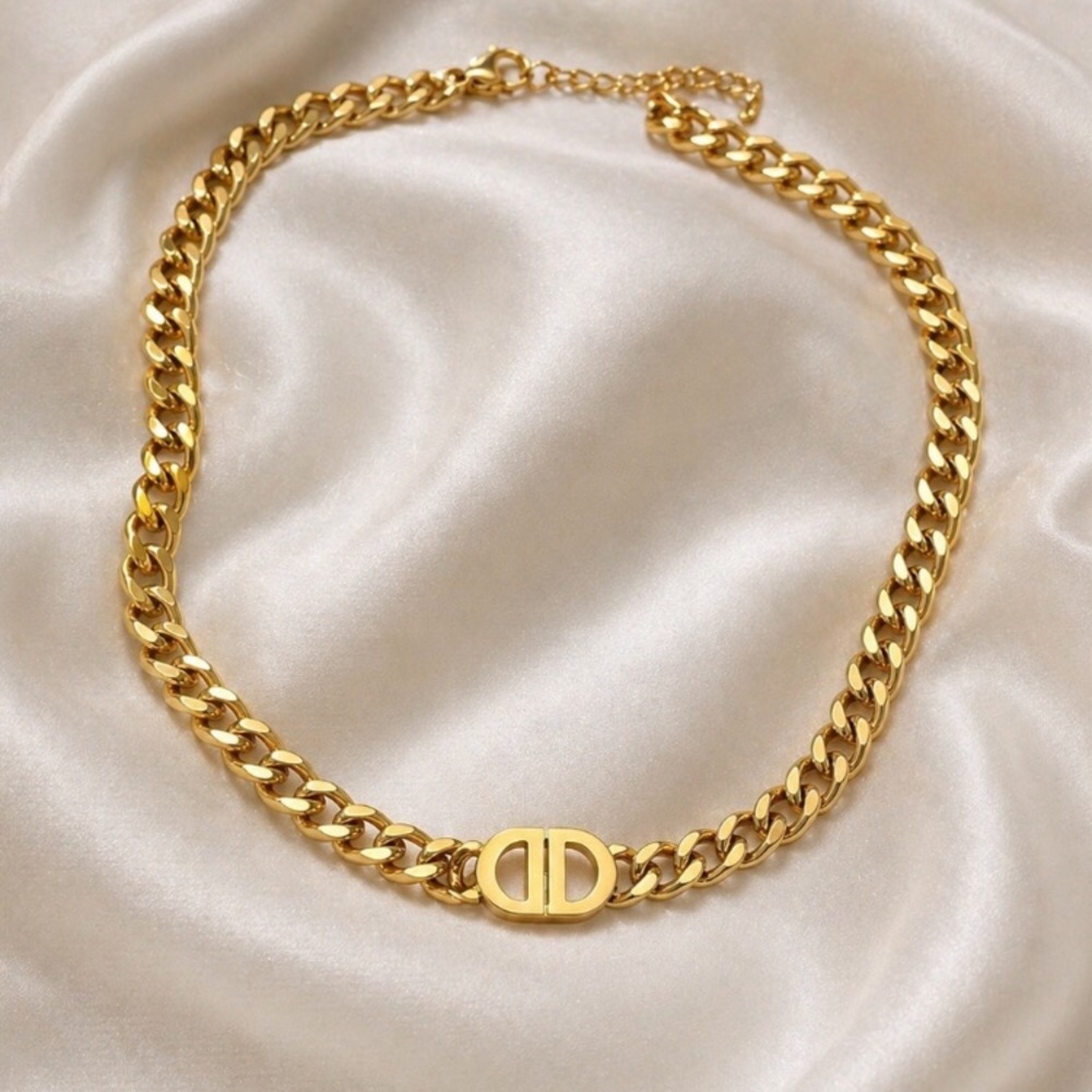 24k Gold plated Chain Necklace with Signature Oval Link new